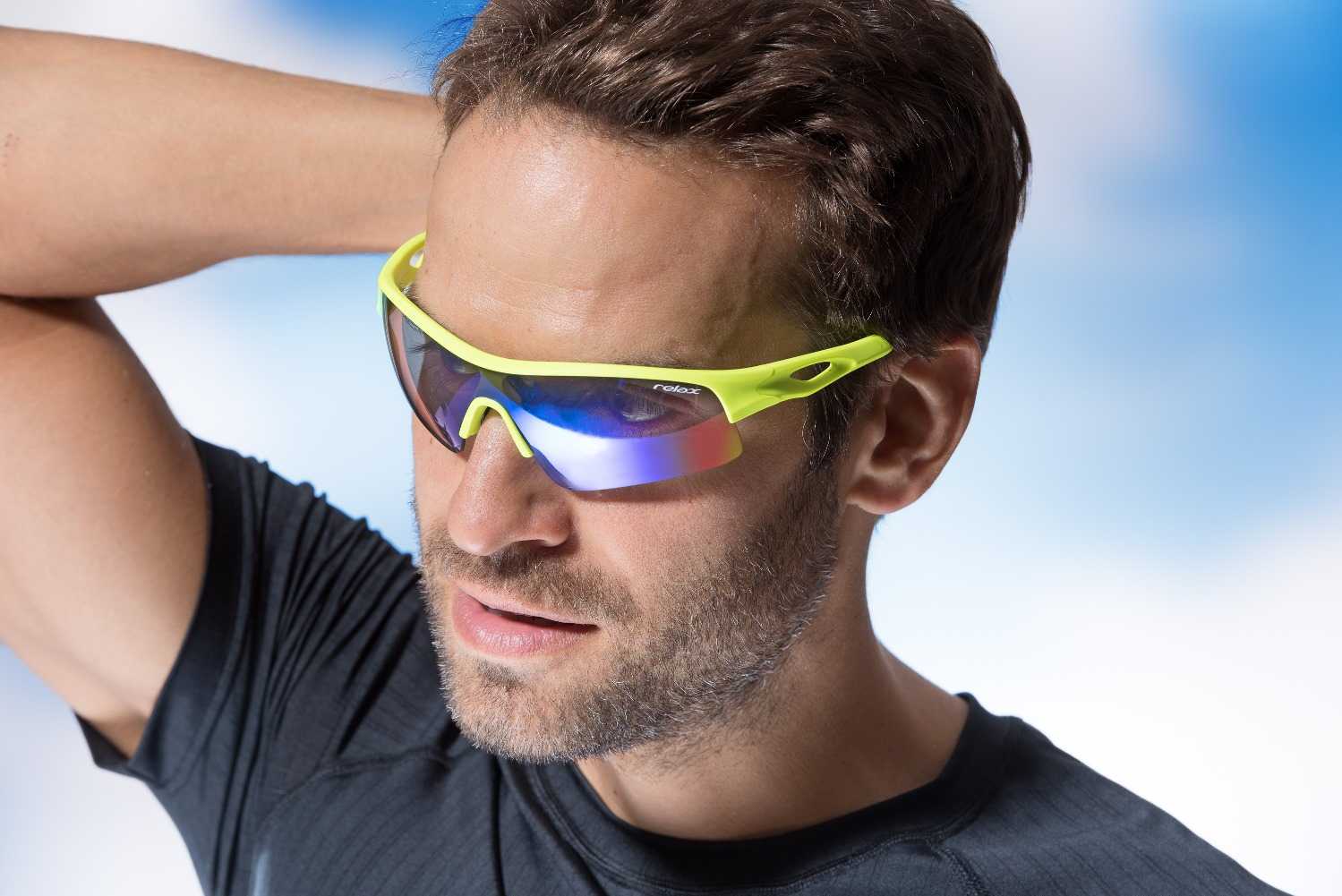 Sportovní sluneční brýle Relax Quadra R5396C